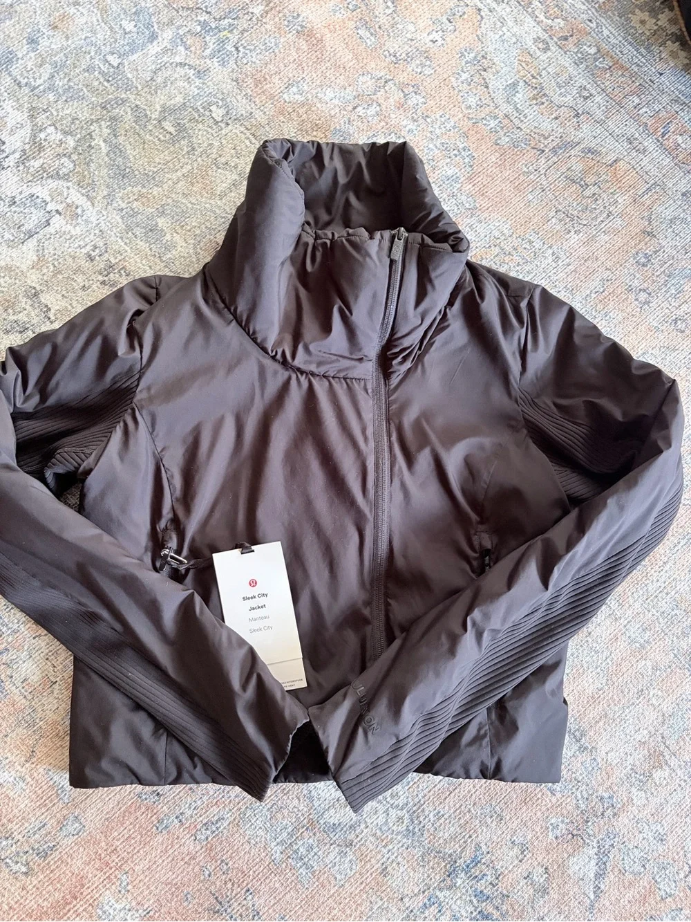 Lululemon Women's Black Insulated Sleek City Jacket